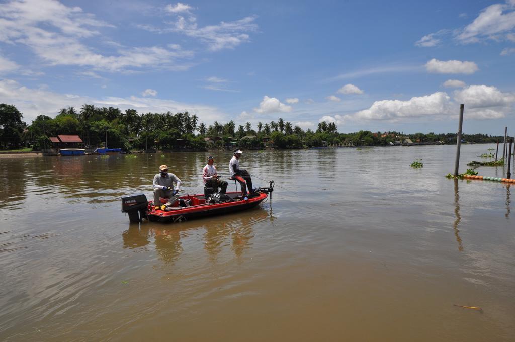 Maeklong Marina Resort Ratchaburi Exterior photo