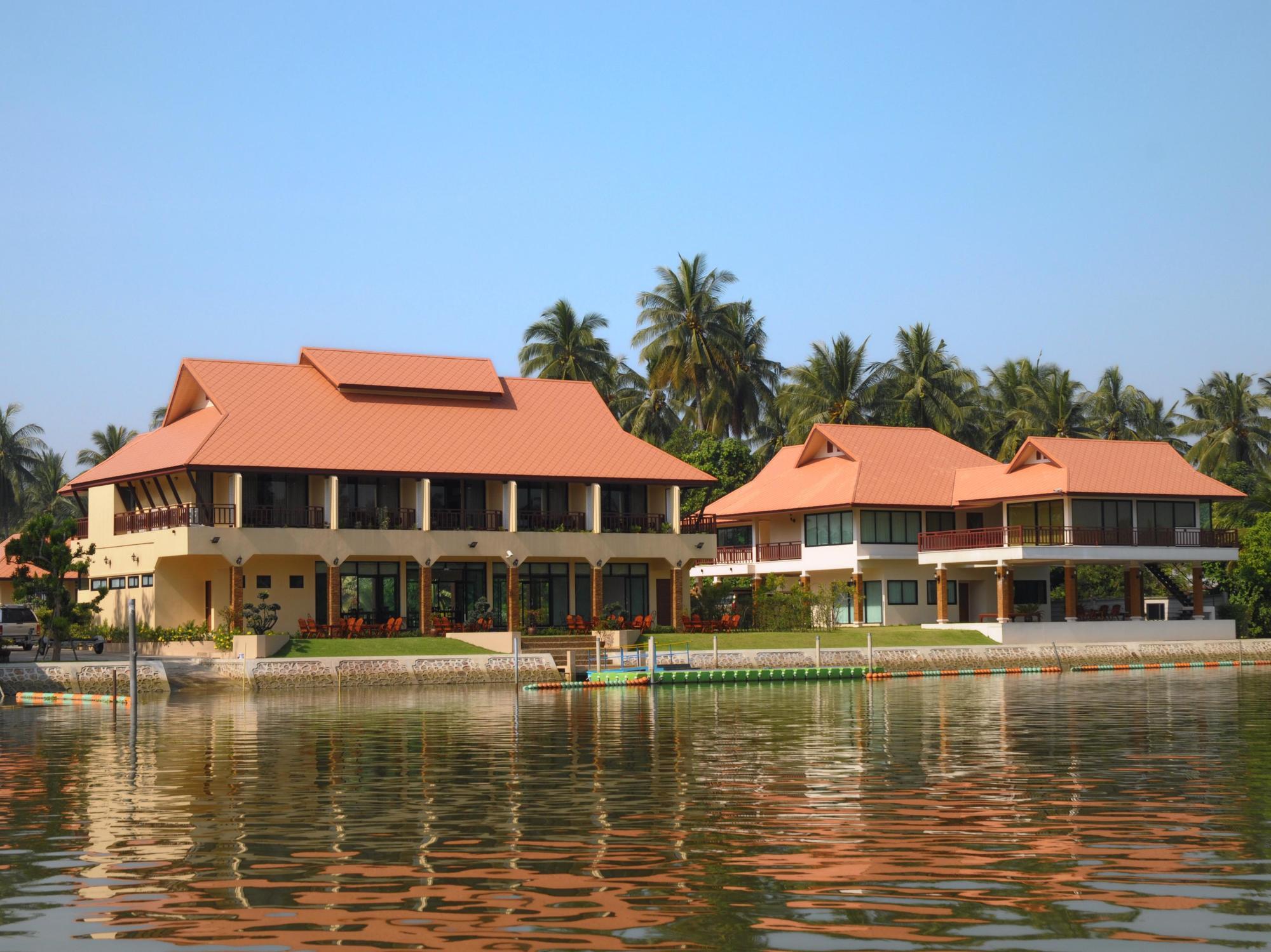 Maeklong Marina Resort Ratchaburi Exterior photo
